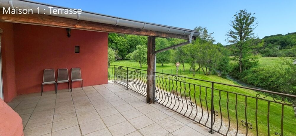 25550 ALLONDANS  FERME 2 MAISONS INDEPENDANTES + DEPENDANCES  7/8 PIECES - 5/6 CHAMBRES  GARAGE