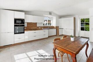  Maison � vendre 9 pi�ces 210 m�