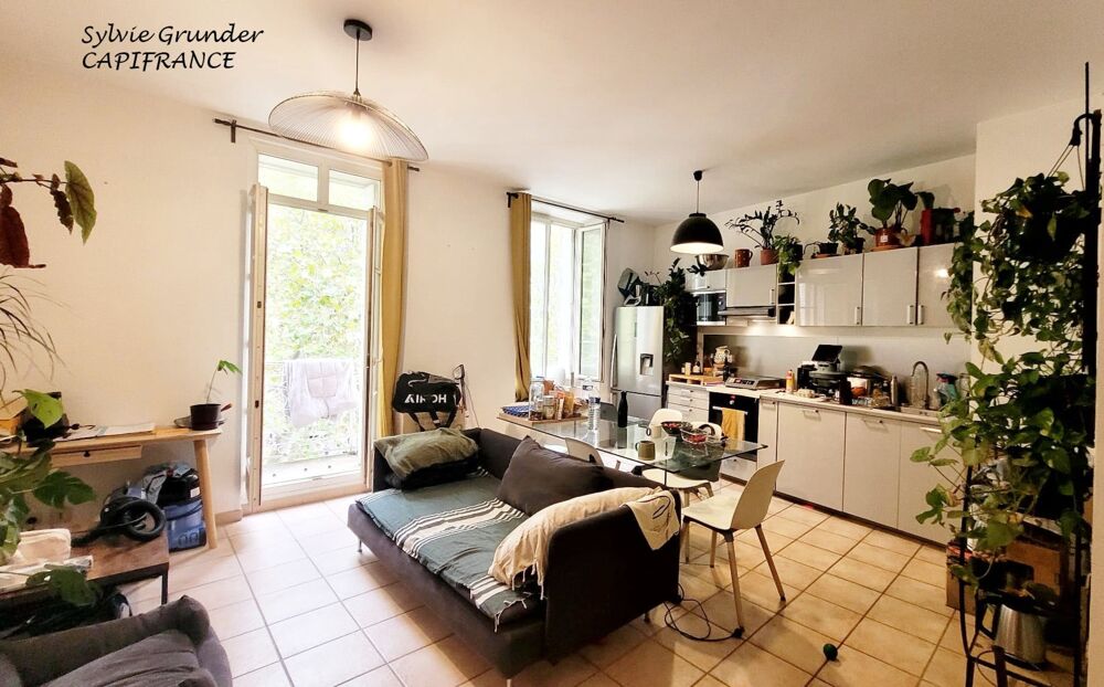 Appartement dans immeuble bourgeois T2 56m² SALON DE PROVENCE (13)