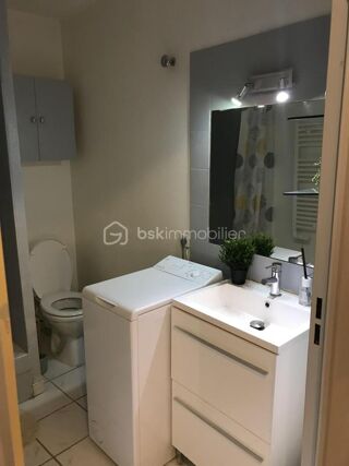  Appartement à louer 1 pièce 25 m²
