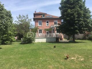  Propri�t�/ch�teau � vendre 10 pi�ces 233 m�