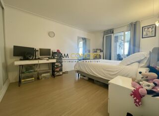 Vente Appartement NICE centre ville 3 pièces dernier étage terrasse Nice