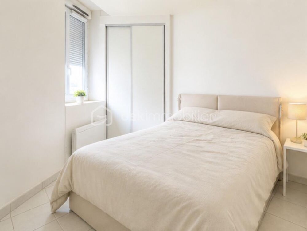 Vente Immeuble CENTRE VILLE : IMMEUBLE DE RAPPORT VENDU LOUES Salon de provence