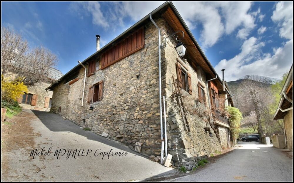 Vente Maison Maison de village à rénover avec grange de 186 m² à Siguret Saint andre d embrun