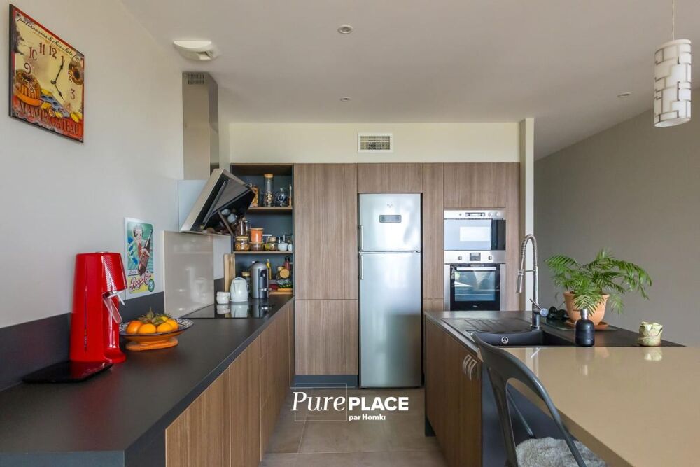 Vente Appartement Appartement de standing 3 pièces 100m²avec piscine et garages Villeneuve les avignon