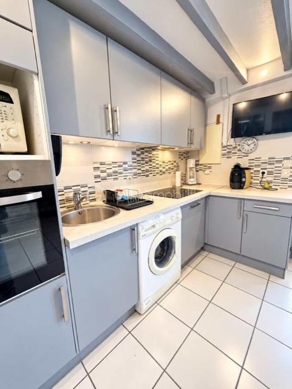 Maison avec deux chambres dont une en rez de chaussée !