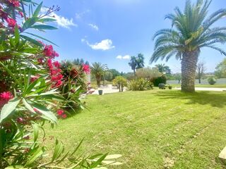  Villa  vendre 8 pices 335 m