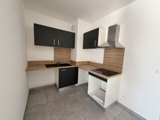  Appartement à louer 3 pièces 69 m²