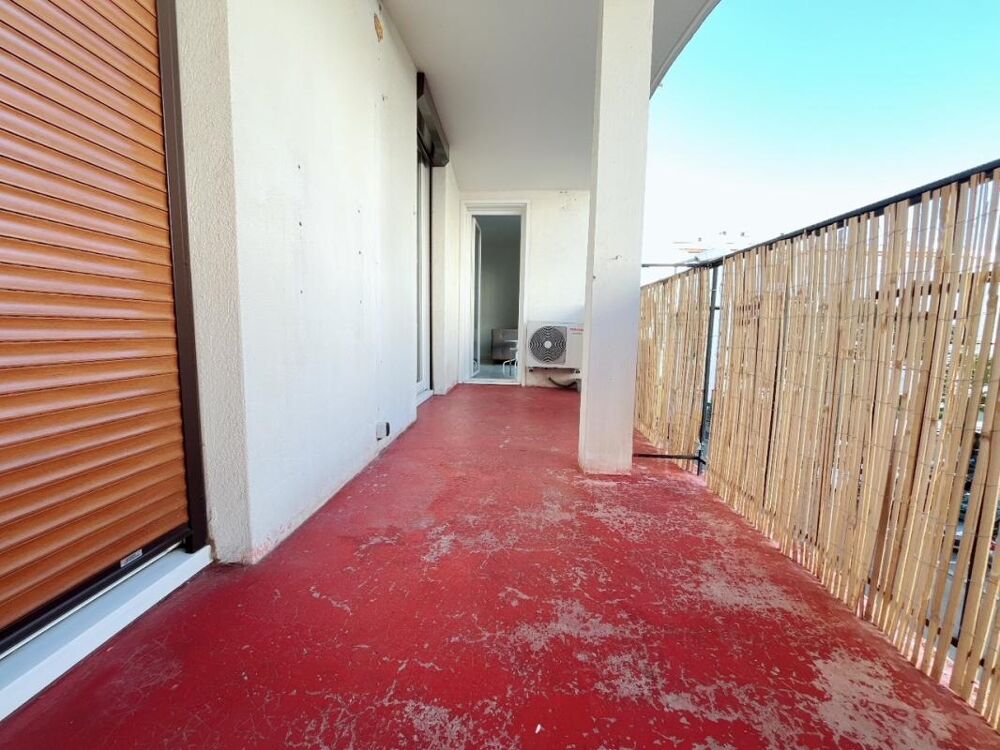 Magnifique appartement spacieux T5 de 83 m² au second étage sans ascenseur avec balcon et cave