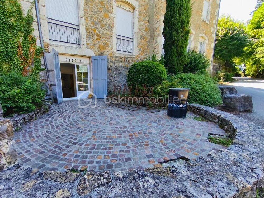 Vente Appartement OPPORTUNITÉ IMMÉDIATE – BAISSE DE PRIX pour ce T2 rénové au Château d'Allières, proche Claix Varces allieres et risset