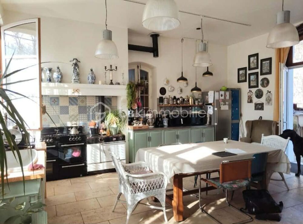 Maison Atypique de Type 6, située à Villefranche du Périgord / Loubéjac 24550