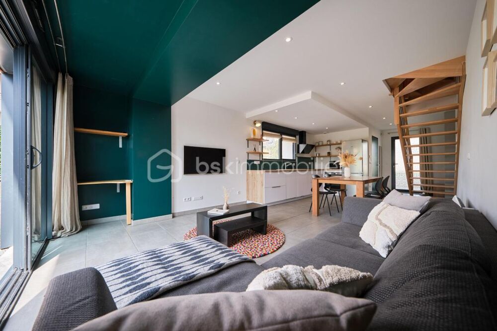 Vente Maison Charmant Triplex dans bâtisse de caractère / Places de parking & Cave Chapeiry