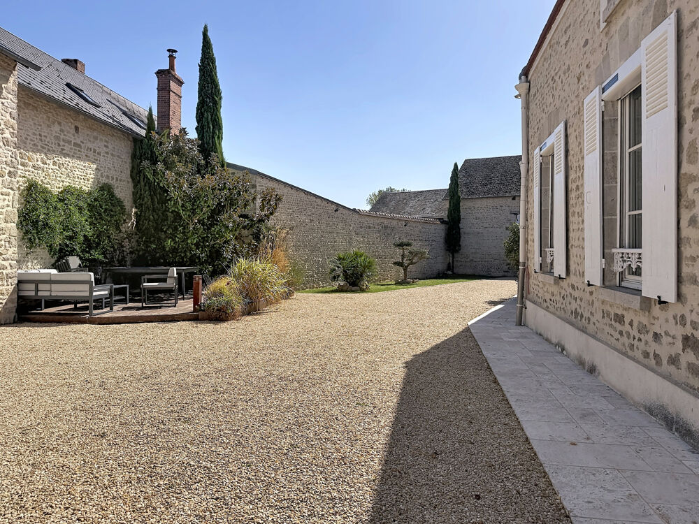 Vente Maison Maison à vendre 8 pièces ESCRENNES (45), 250m², 2 Granges, 4 chambres et + Neuville aux bois