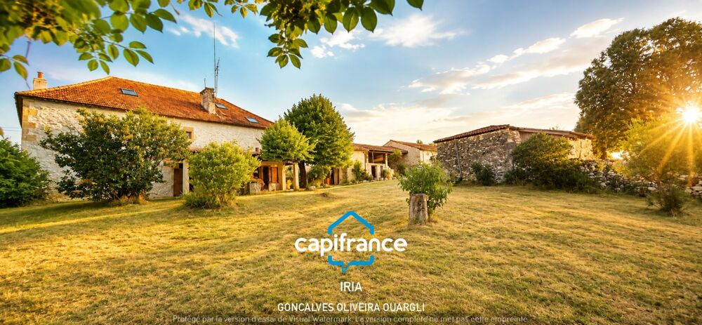 Propriété de caractère  Corps de ferme d'exception sur 1,5 hectare  Un havre de paix au coeur du Lot-et-Garonne