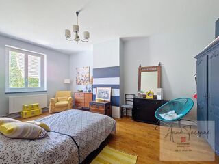  Maison à vendre 7 pièces 245 m²