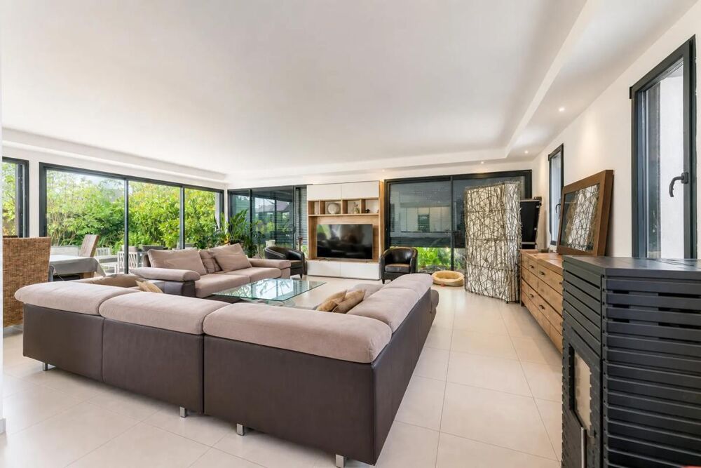Maison de 6 pièces de 194 m² à Chanceaux-sur-Choisille
