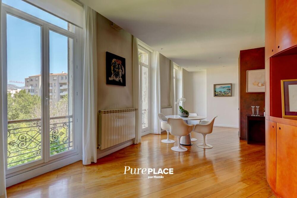 Appartement T4 de 144 m² à Marseille 13008, Avenue du Prado