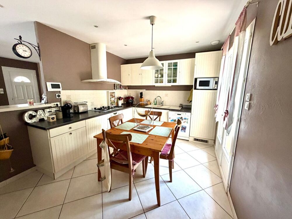 Vente Maison Maison  5 pièce(s) 124 m2 + double garage Saint ciers de canesse