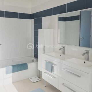  Maison � vendre 7 pi�ces 205 m�