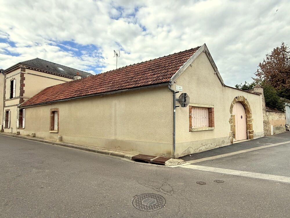 Vente Maison PIERRY (51) à vendre Maison de village champenoise 5 pièces, petites dépendances, cour fermée Pierry