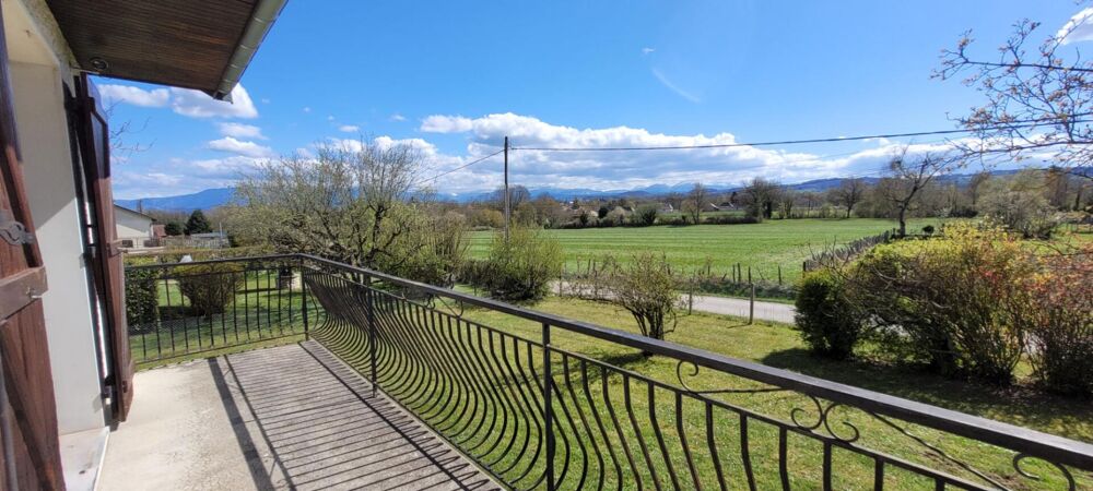 Vente Maison Maison avec vue dégagée sur les montagnes-Terrain 1737 m2- Fort potentiel Les abrets en dauphine