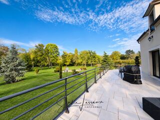 Vente Propriété/Château Moisson – Villa lumineuse de 280 m² dans un écrin de verdure aux portes de Paris Moisson