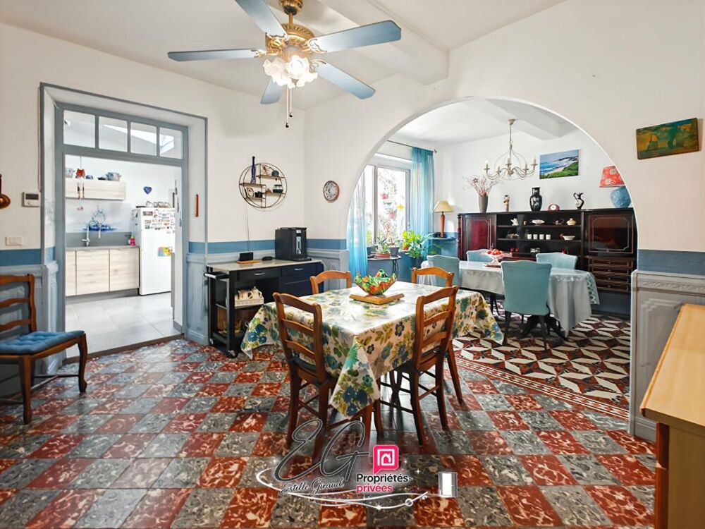 Maison 8 pièces 189 m² · à Caunes Minervois · 189 m² · 262 000 €
