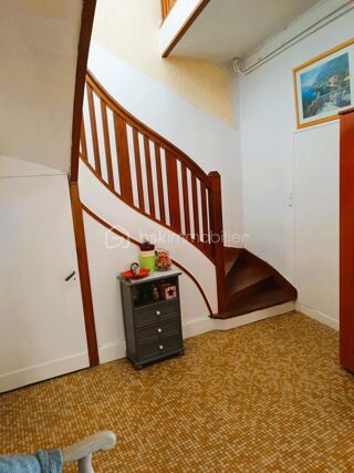  Immeuble � vendre 8 pi�ces 245 m�