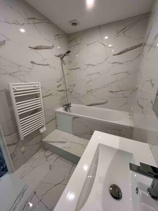  Appartement à louer 4 pièces 112 m²
