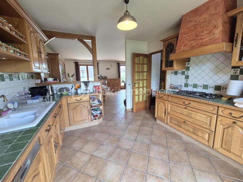 Vente Maison Maison familiale de 138 m2 avec sous-sol total et chambre au rez de chaussée !! Soisy sur ecole