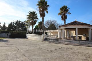  Villa  vendre 8 pices 189 m