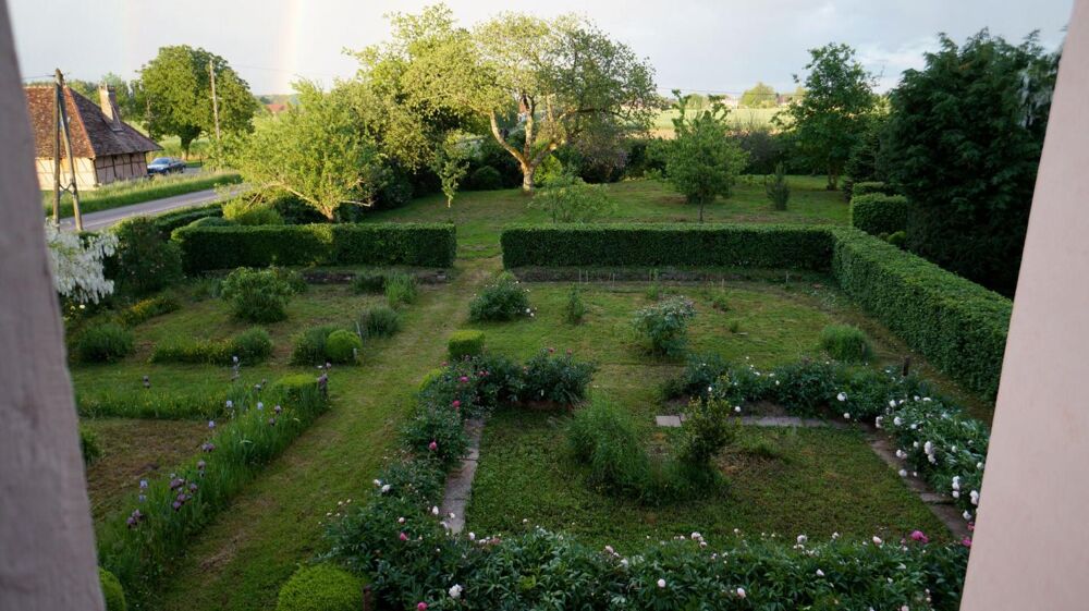 à vendre  Propriété/château Saint-Martin-en-Bresse (71620)