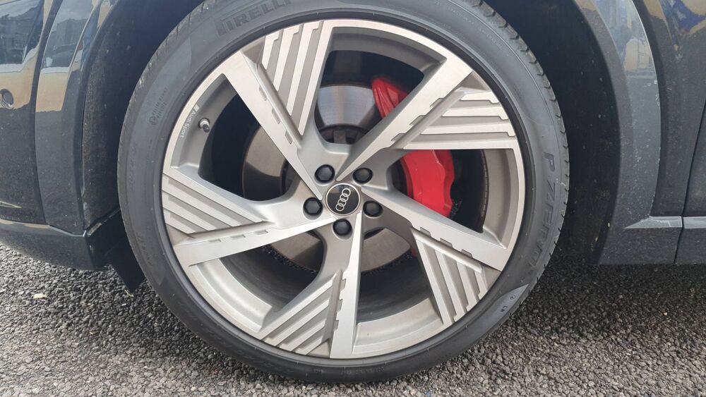 E-TRON Q8 Sportback I 55 Quattro 97 kWh 408 S line 2023 occasion 63000 Clermont Ferrand