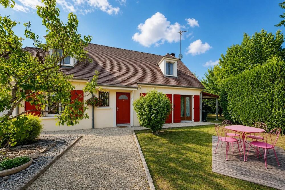 Maison de 5 pièces de 123 m² Loi Carrez 137m² sol à La Genevraye