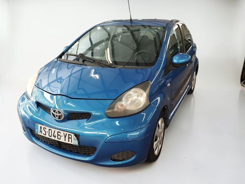 Aygo 1.0 VVT-I 68 CONFORT 5P 2010 occasion 06640 Saint-Jeannet