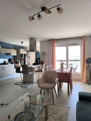  Appartement à louer 3 pièces 56 m²