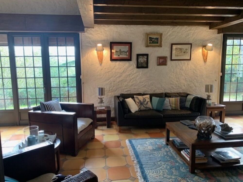 Vente Maison Dpt Pyrnes Atlantiques (64),  vendre SAINT PEE SUR NIVELLE maison P6 de 213 m - Terrain de 1 440,00 m - Plain pied Saint pee sur nivelle