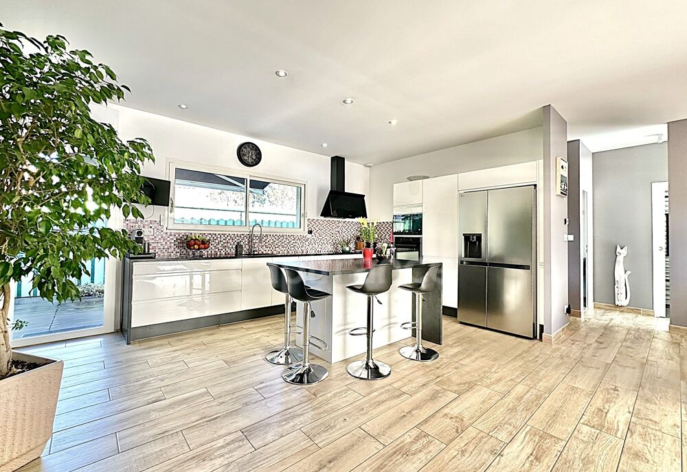 Vente Maison AUDENGE (33) Maison PLAIN-PIED- centre ville-Calme-112m2-3ch-double garage -terrain 560m² Audenge