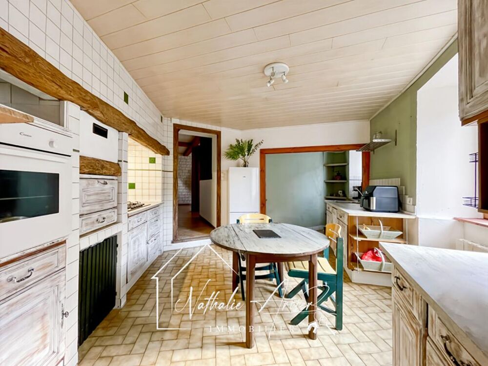 Maison de village avec terrasse et garage