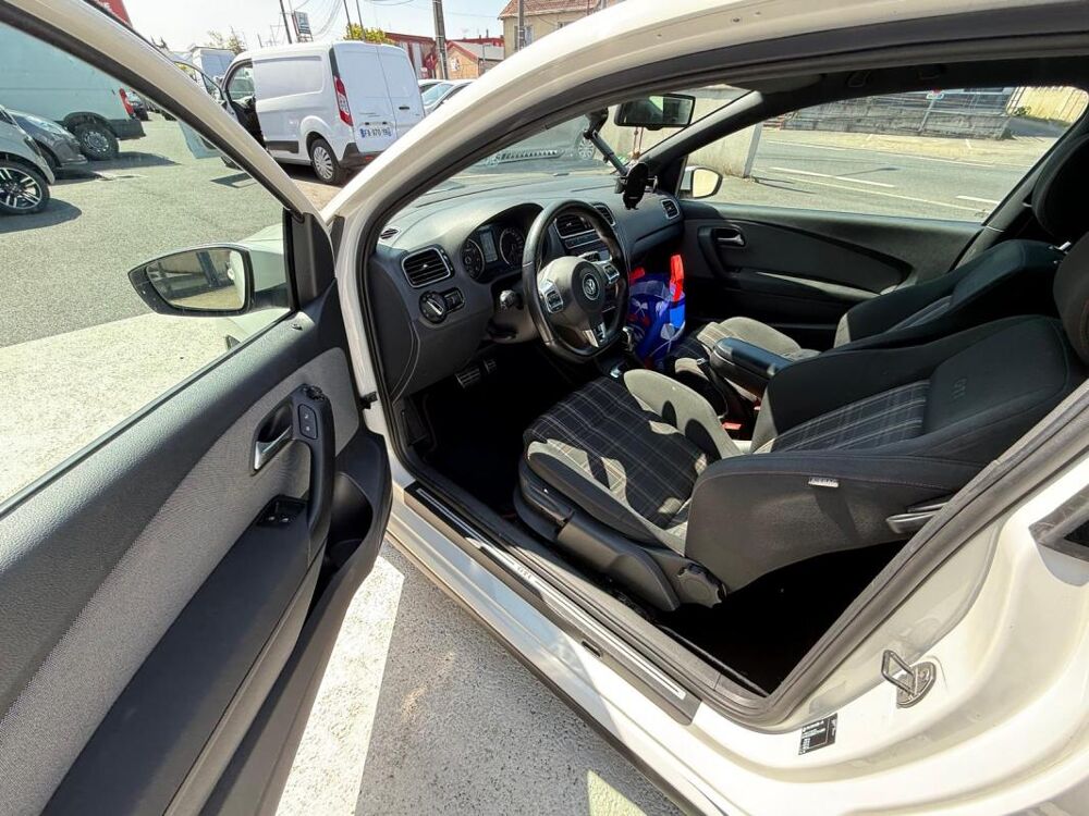 Polo 5 GTI 1.4 TSI DSG7 180CH GARANTIE / REPRISE POSSIBLE 2011 occasion 36300 Le Blanc