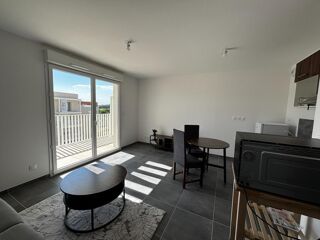  Appartement à louer 3 pièces 61 m²