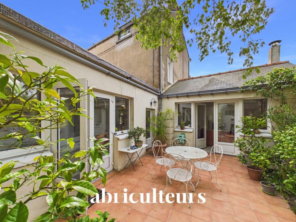 Vente Maison Maison familliale - Beau jardin arboré sans vis-à-vis - 5 chambres et 1 bureau  - Garage - Zola Nantes