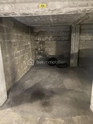  Parking / Garage � vendre 12 m�