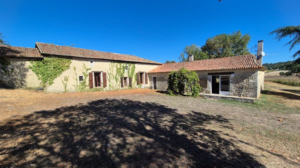 Vente Maison Corps de Ferme, écrin de verdure, 250 m2 habitables, 23 000 m2 de terrain, 400 m2 de dépendances, 20 mn Angoulême centre Magnac lavalette villars