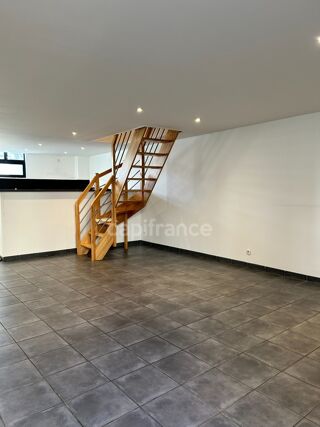  Appartement  louer 3 pices 81 m