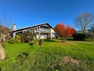  Maison  vendre 5 pices 204 m