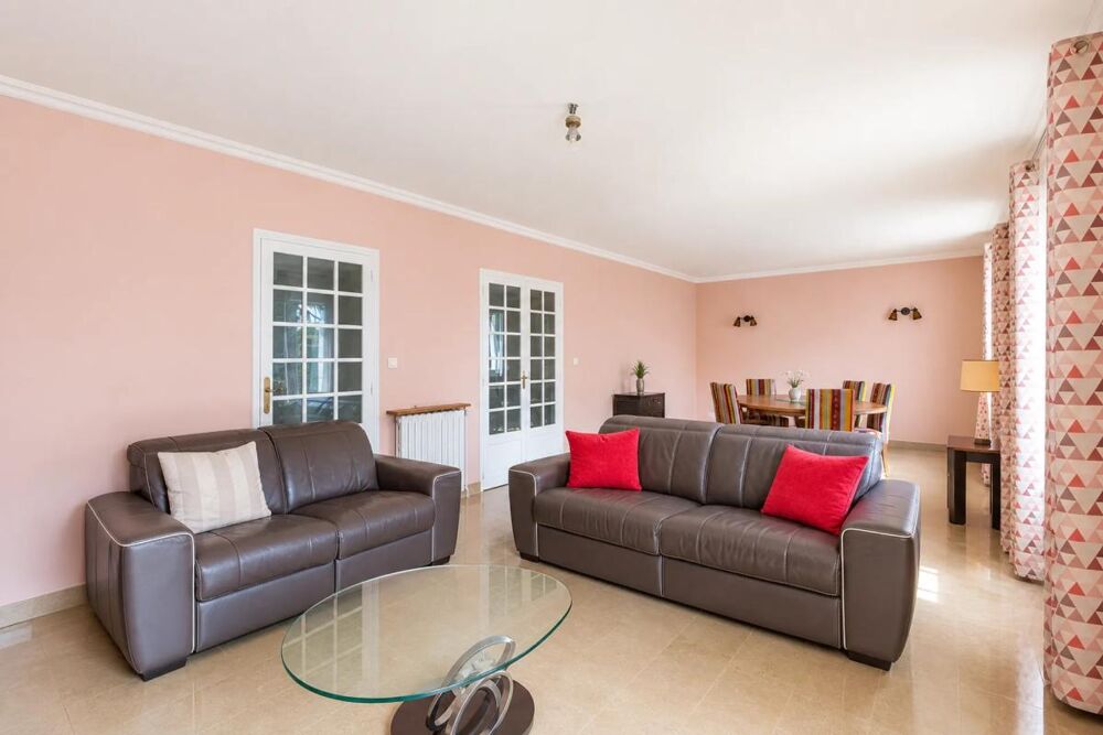 Maison de 7 pièces de 275 m² à Mions