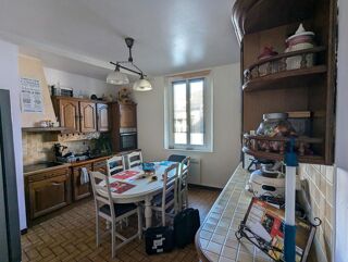  Immeuble à vendre 13 pièces 279 m²
