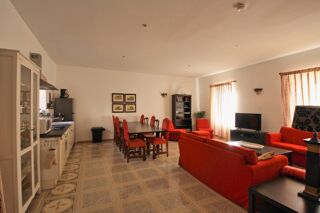  Proprit/chteau  vendre 11 pices 270 m