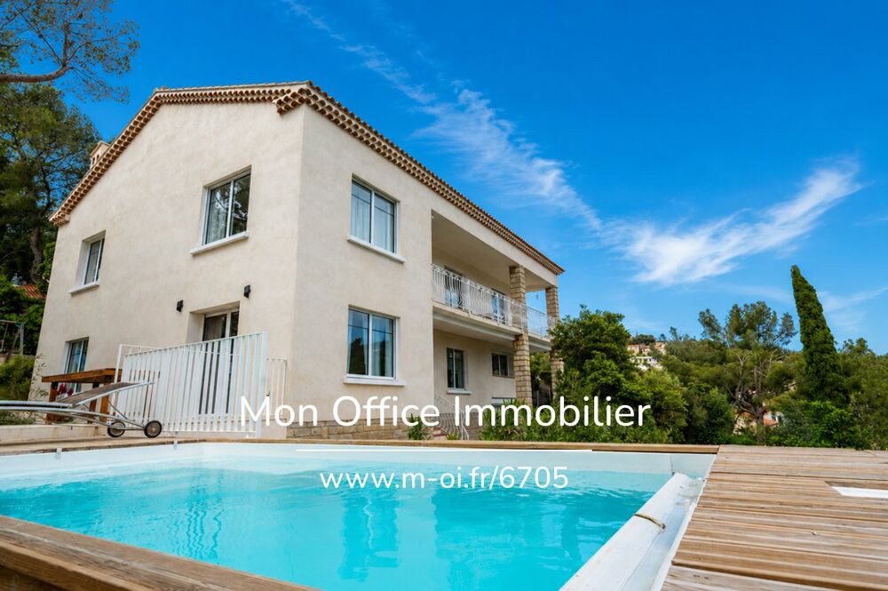 Référence : 6705-VCA. - Villa Familiale avec Vue Mer 250 m2 - séparée en deux Grands Appartements de Standing plus un studio - V